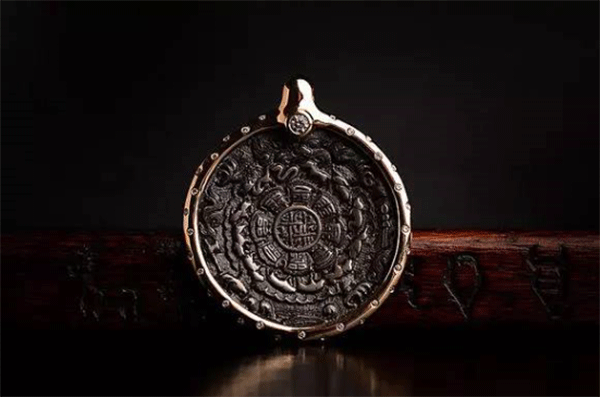 藏族手串加什么饰品_藏族手串及饰品_藏族传统 饰品